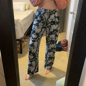 Floral silky pants!